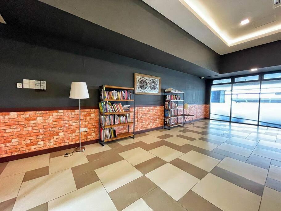 Teo Resident 2 Vivacity Jazz Suite 4 古晋 外观 照片